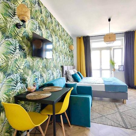 Olivia Apartments - Sloneczny Apartament W Centrum Warszawy, Plac Unii Lubelskiej, Lazienki Krolewskie, Pole Mokotowskie Varsovie Extérieur photo