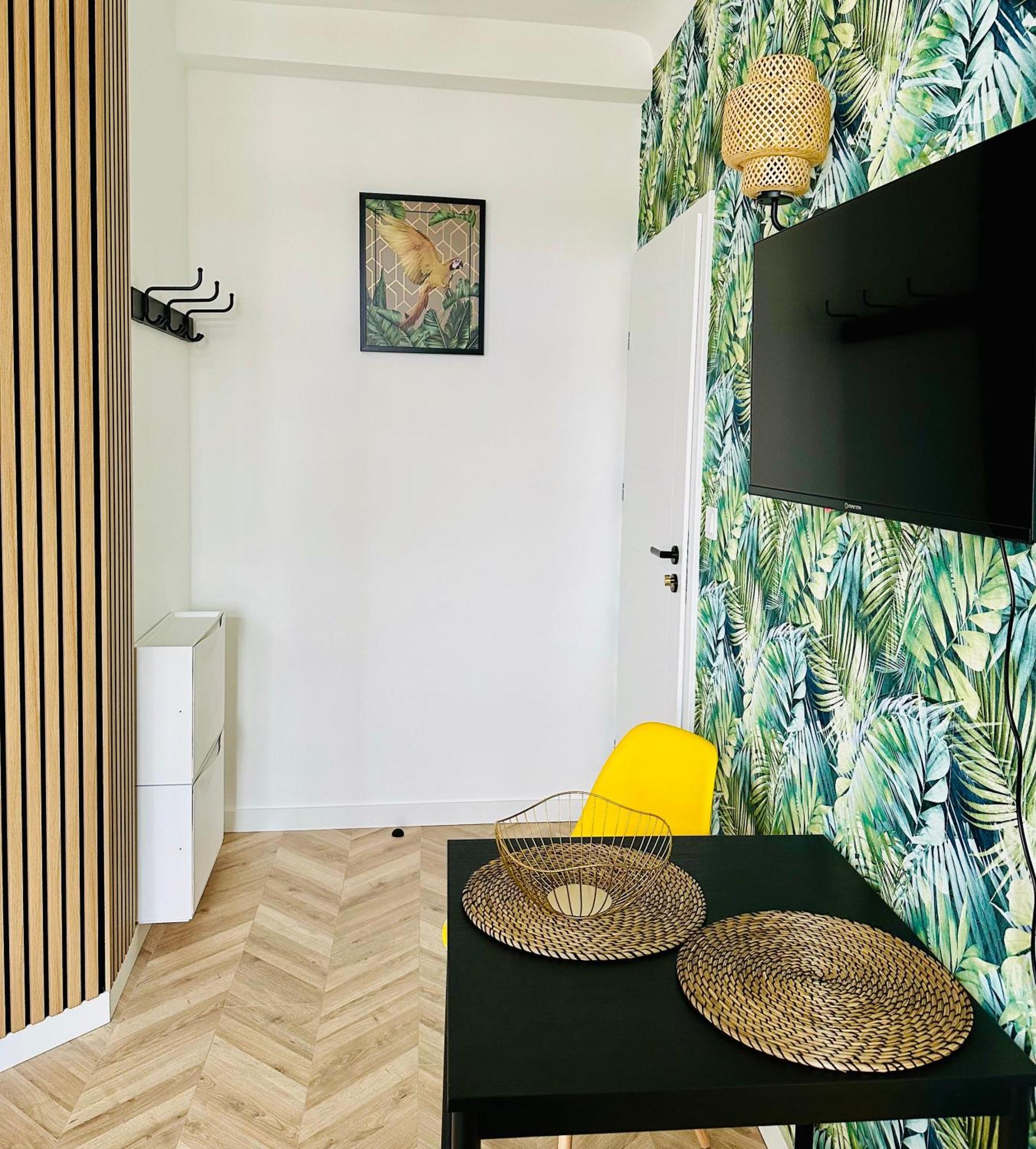 Olivia Apartments - Sloneczny Apartament W Centrum Warszawy, Plac Unii Lubelskiej, Lazienki Krolewskie, Pole Mokotowskie Varsovie Extérieur photo